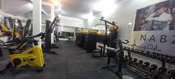 باشگاه بدنسازی نبض قم