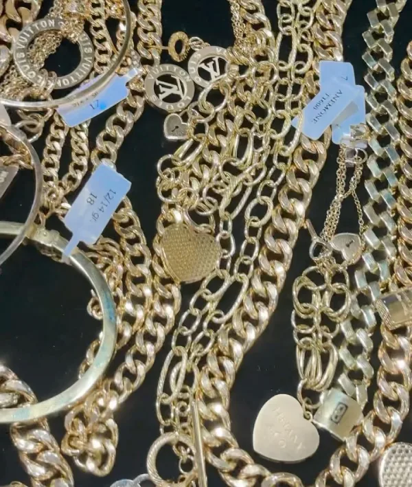 گالری طلای آلندا قم