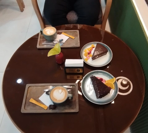 کافه روشا پردیسان قم