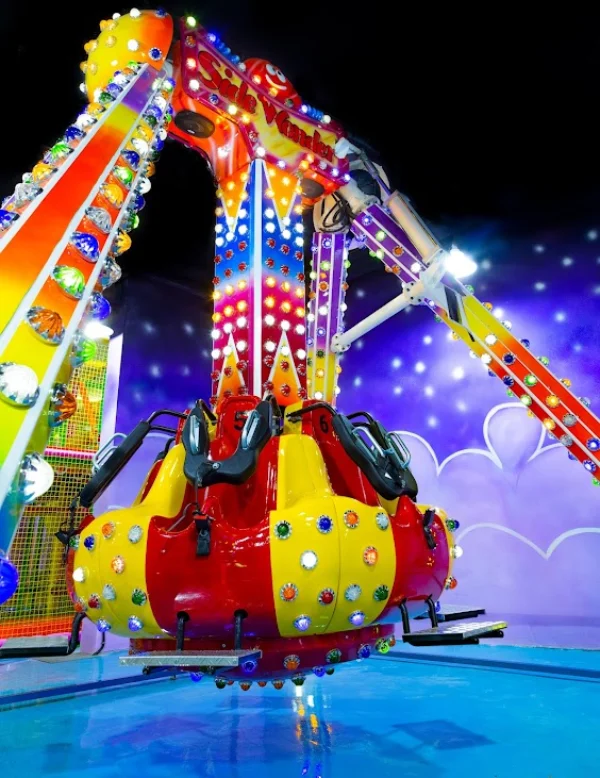 شهربازی زرافه نیلی قم